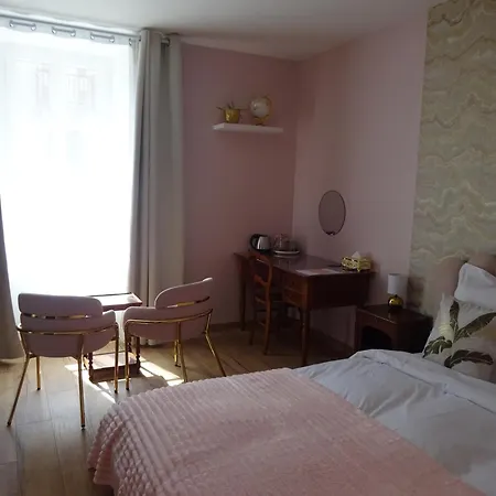 Les Precieuses Bed and Breakfast 3*