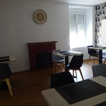 Les Precieuses Bed and Breakfast Réaumur
